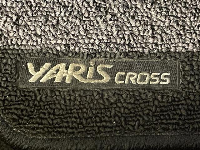 ヤリスクロス ハイブリッドＺ　純正８インチナビ　衝突軽減　全方位カメラ　レーダークルーズコントロール　ビルトインＥＴＣ　シートヒーター　ブラインドスポットモニター　ハンドルヒーター　パワーシート　電動リアゲート　パーキングアシスト（35枚目）