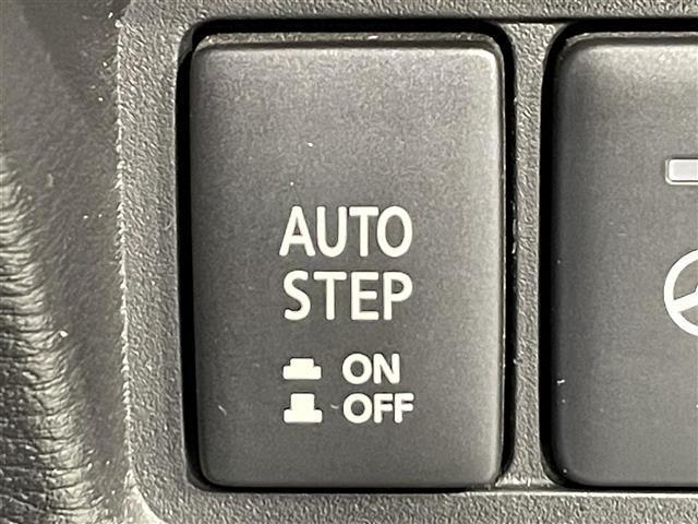 デリカD:5 G パワーパッケージ BIGX11インチナビ アラウンドビューモニター 電動サイドステップ 衝突軽減ブレーキ 両側電動スライドドア レーダークルーズコントロール シートヒーター AC100V ETC 電動バックドア LED(5枚目)