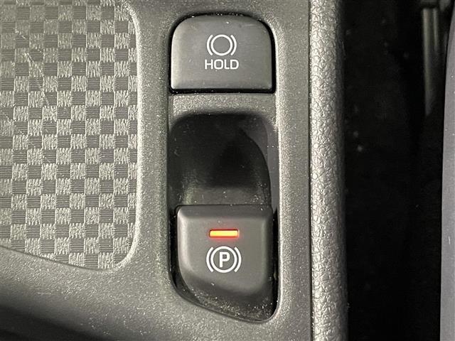 ヤリスクロス ハイブリッドＺ　純正ナビ　衝突軽減ブレーキ　アラウンドビューモニター　レーダークルーズコントロール　ビルトインＥＴＣ　シートヒーター　ＬＥＤヘッドライト　ドライブレコーダー　コーナーセンサー　レーンキープアシスト（11枚目）