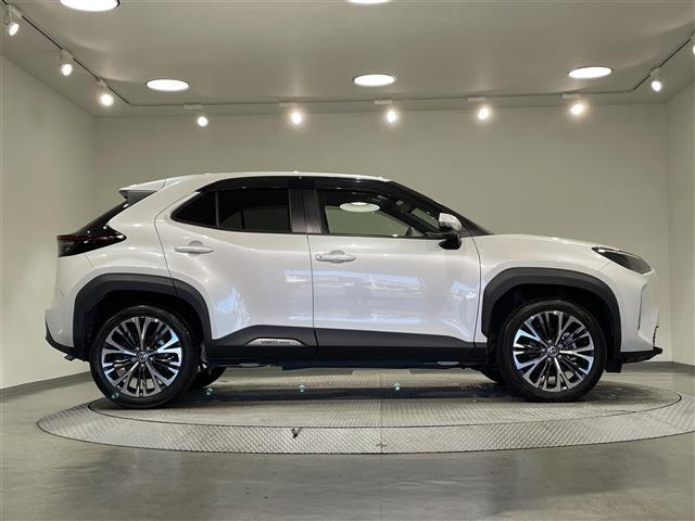 ヤリスクロス ハイブリッドＺ　純正ナビ　衝突軽減ブレーキ　アラウンドビューモニター　レーダークルーズコントロール　ビルトインＥＴＣ　シートヒーター　ＬＥＤヘッドライト　ドライブレコーダー　コーナーセンサー　レーンキープアシスト（42枚目）