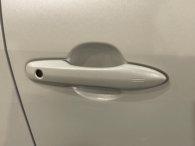 ヤリスクロス ハイブリッドＺ　純正ナビ　衝突軽減ブレーキ　アラウンドビューモニター　レーダークルーズコントロール　ビルトインＥＴＣ　シートヒーター　ＬＥＤヘッドライト　ドライブレコーダー　コーナーセンサー　レーンキープアシスト（48枚目）