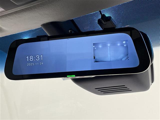 デリカD:5 ジャスパー 衝突軽減ブレーキ 両側電動スライドドア 電動サイドステップ 全方位カメラ レーダークルーズコントロール 100V電源 デジタルインナーミラー ブラインドスポットモニター ステアリングヒーター ETC(7枚目)