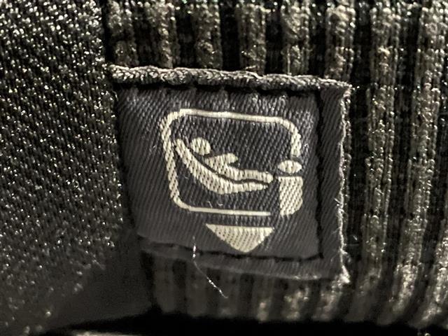 シエンタ Ｇ　純正ナビ　トヨタセーフティセンス　両側パワースライドドア　衝突軽減ブレーキ　ビルトインＥＴＣ　バックカメラ　レーンキープアシスト　オートマチックハイビーム　ＵＳＢ接続　純正フロアマット　ＬＥＤライト（12枚目）