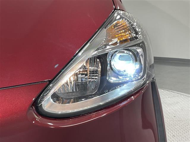 シエンタ Ｇ　純正ナビ　トヨタセーフティセンス　両側パワースライドドア　衝突軽減ブレーキ　ビルトインＥＴＣ　バックカメラ　レーンキープアシスト　オートマチックハイビーム　ＵＳＢ接続　純正フロアマット　ＬＥＤライト（17枚目）