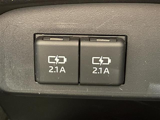 シエンタ Ｇ　純正ナビ　トヨタセーフティセンス　両側パワースライドドア　衝突軽減ブレーキ　ビルトインＥＴＣ　バックカメラ　レーンキープアシスト　オートマチックハイビーム　ＵＳＢ接続　純正フロアマット　ＬＥＤライト（30枚目）