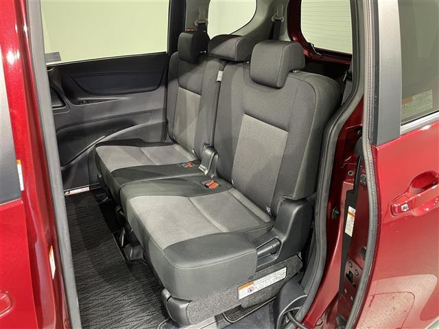 シエンタ Ｇ　純正ナビ　トヨタセーフティセンス　両側パワースライドドア　衝突軽減ブレーキ　ビルトインＥＴＣ　バックカメラ　レーンキープアシスト　オートマチックハイビーム　ＵＳＢ接続　純正フロアマット　ＬＥＤライト（34枚目）