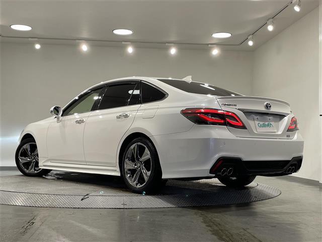 クラウンハイブリッド ＲＳアドバンス　純正８インチナビ　電動ムーンルーフ　ＡＣ１００Ｖ　ベンチレーション　トヨタセーフティセンス　バックカメラ　ステアリングヒーター　ＬＥＤヘッドライト　黒革　デジタルインナーミラー　ＥＴＣ　ＢＳＭ　ソナー（43枚目）