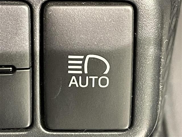 アクア Ｓスタイルブラック　純正９インチナビ　モデリスタ１５インチＡＷ　パノラミックビューモニター　トヨタセーフティセンス　衝突軽減ブレーキ　ＥＴＣ　ドライブレコーダー　クリアランスソナー　車線逸脱警報　オートマチックハイビーム（9枚目）