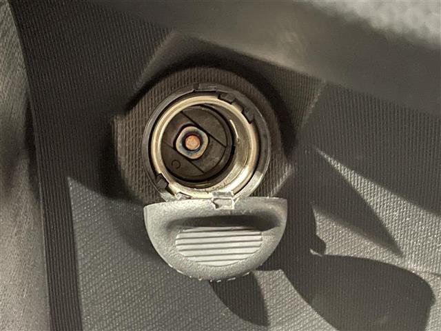 アクア Ｓスタイルブラック　純正９インチナビ　モデリスタ１５インチＡＷ　パノラミックビューモニター　トヨタセーフティセンス　衝突軽減ブレーキ　ＥＴＣ　ドライブレコーダー　クリアランスソナー　車線逸脱警報　オートマチックハイビーム（11枚目）