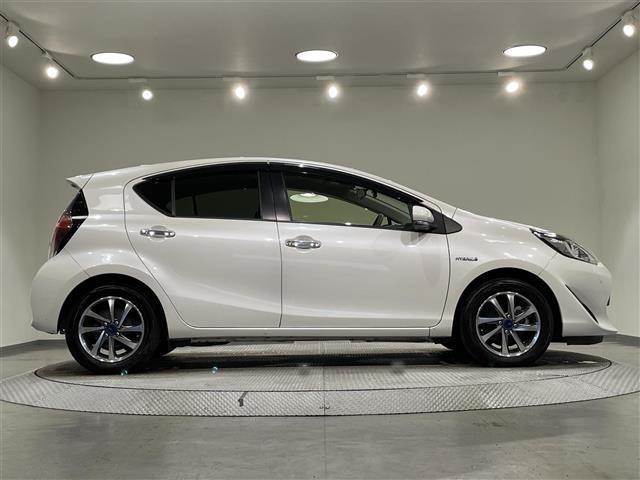 アクア Ｓスタイルブラック　純正９インチナビ　モデリスタ１５インチＡＷ　パノラミックビューモニター　トヨタセーフティセンス　衝突軽減ブレーキ　ＥＴＣ　ドライブレコーダー　クリアランスソナー　車線逸脱警報　オートマチックハイビーム（42枚目）