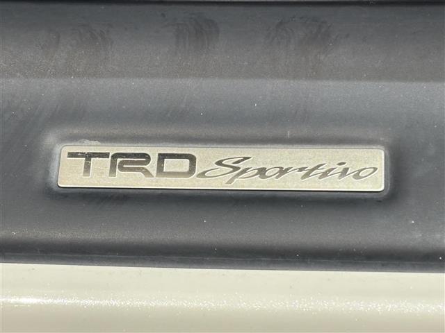 シエンタ Ｇ　純正ナビ　ＴＲＤエアロ　トヨタセーフティセンス　衝突軽減ブレーキ　両側パワースライドドア　ＥＴＣ　バックカメラ　ドライブレコーダー　純正フロアマット　アクセサリーソケット　オートマチックハイビーム（5枚目）