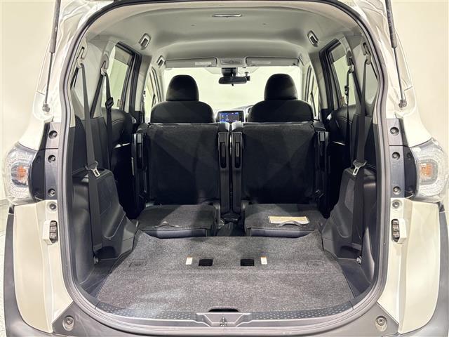 シエンタ Ｇ　純正ナビ　ＴＲＤエアロ　トヨタセーフティセンス　衝突軽減ブレーキ　両側パワースライドドア　ＥＴＣ　バックカメラ　ドライブレコーダー　純正フロアマット　アクセサリーソケット　オートマチックハイビーム（16枚目）