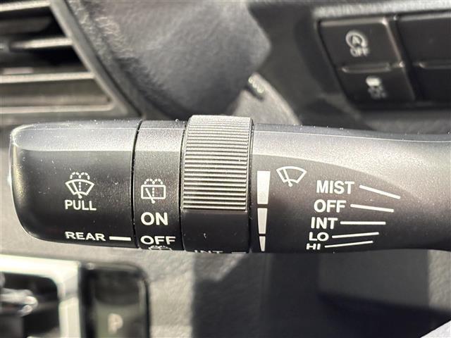 シエンタ Ｇ　純正ナビ　ＴＲＤエアロ　トヨタセーフティセンス　衝突軽減ブレーキ　両側パワースライドドア　ＥＴＣ　バックカメラ　ドライブレコーダー　純正フロアマット　アクセサリーソケット　オートマチックハイビーム（22枚目）