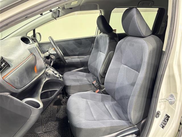 シエンタ Ｇ　純正ナビ　ＴＲＤエアロ　トヨタセーフティセンス　衝突軽減ブレーキ　両側パワースライドドア　ＥＴＣ　バックカメラ　ドライブレコーダー　純正フロアマット　アクセサリーソケット　オートマチックハイビーム（33枚目）