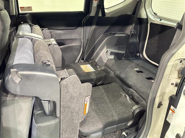 シエンタ Ｇ　純正ナビ　ＴＲＤエアロ　トヨタセーフティセンス　衝突軽減ブレーキ　両側パワースライドドア　ＥＴＣ　バックカメラ　ドライブレコーダー　純正フロアマット　アクセサリーソケット　オートマチックハイビーム（34枚目）