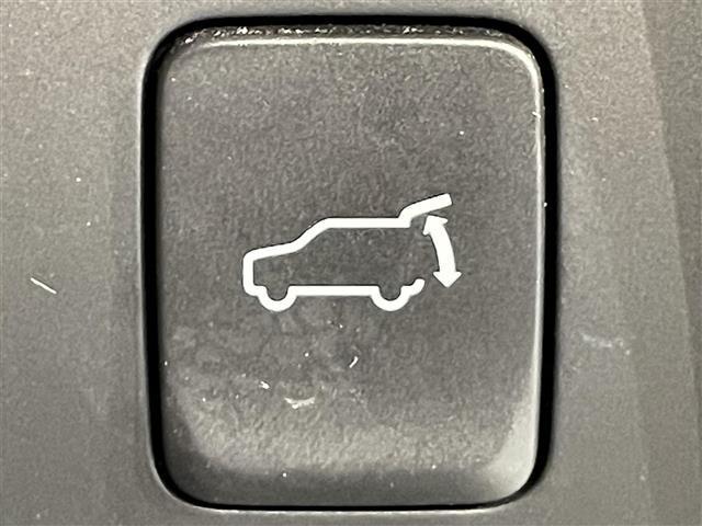 ＣＸ－５ ＸＤ　ブラックトーンエディション　純正１０．２５インチナビ　３６０°ビューカメラ　電動バックドア　ｉ－ＡＣｔｉＶＳＥＮＳＥ　シートヒーター　ＥＴＣ　ステアリングヒーター　ブラインドスポットモニター　ヘッドアップディスプレイ　ＬＥＤ（5枚目）