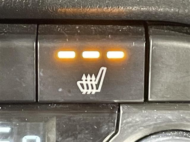 ＣＸ－５ ＸＤ　ブラックトーンエディション　純正１０．２５インチナビ　３６０°ビューカメラ　電動バックドア　ｉ－ＡＣｔｉＶＳＥＮＳＥ　シートヒーター　ＥＴＣ　ステアリングヒーター　ブラインドスポットモニター　ヘッドアップディスプレイ　ＬＥＤ（8枚目）