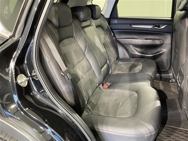 ＣＸ－５ ＸＤ　ブラックトーンエディション　純正１０．２５インチナビ　３６０°ビューカメラ　電動バックドア　ｉ－ＡＣｔｉＶＳＥＮＳＥ　シートヒーター　ＥＴＣ　ステアリングヒーター　ブラインドスポットモニター　ヘッドアップディスプレイ　ＬＥＤ（15枚目）