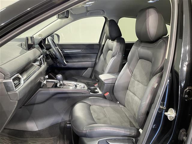 ＣＸ－５ ＸＤ　ブラックトーンエディション　純正１０．２５インチナビ　３６０°ビューカメラ　電動バックドア　ｉ－ＡＣｔｉＶＳＥＮＳＥ　シートヒーター　ＥＴＣ　ステアリングヒーター　ブラインドスポットモニター　ヘッドアップディスプレイ　ＬＥＤ（32枚目）