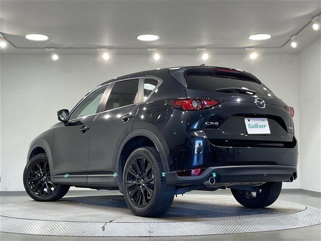 ＣＸ－５ ＸＤ　ブラックトーンエディション　純正１０．２５インチナビ　３６０°ビューカメラ　電動バックドア　ｉ－ＡＣｔｉＶＳＥＮＳＥ　シートヒーター　ＥＴＣ　ステアリングヒーター　ブラインドスポットモニター　ヘッドアップディスプレイ　ＬＥＤ（43枚目）