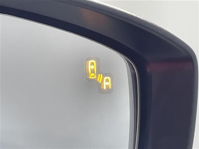 ＣＸ－５ ＸＤ　ブラックトーンエディション　純正１０．２５インチナビ　３６０°ビューモニター　ｉ－ＡＣＴＩＶＳＥＮＳＥ　シートヒーター　電動バックドア　ＢＳＭ　ステアリングヒーター　ヘッドアップディスプレイ　パワーシート　ＬＥＤヘッドライト（9枚目）