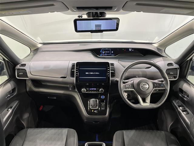 セレナ e-パワー ハイウェイスターV 純正10インチナビ 純正フリップダウンモニター アラウンドビューモニター プロパイロット 衝突軽減ブレーキ 両側電動スライドドア ETC デジタルインナーミラー ドライブレコーダー BSW LED(2枚目)