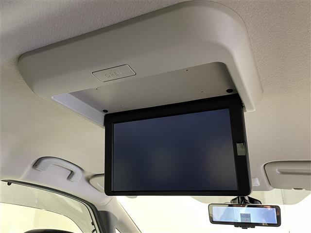 セレナ e-パワー ハイウェイスターV 純正10インチナビ 純正フリップダウンモニター アラウンドビューモニター プロパイロット 衝突軽減ブレーキ 両側電動スライドドア ETC デジタルインナーミラー ドライブレコーダー BSW LED(4枚目)