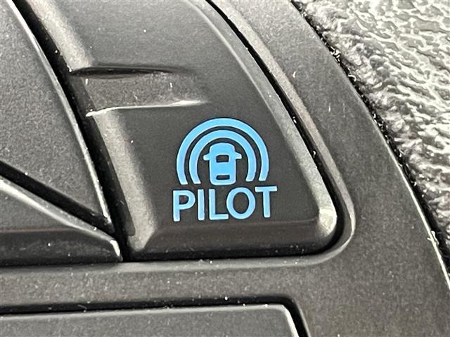 セレナ e-パワー ハイウェイスターV 純正10インチナビ 純正フリップダウンモニター アラウンドビューモニター プロパイロット 衝突軽減ブレーキ 両側電動スライドドア ETC デジタルインナーミラー ドライブレコーダー BSW LED(5枚目)