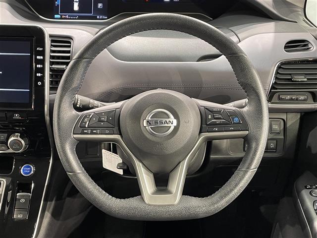 セレナ e-パワー ハイウェイスターV 純正10インチナビ 純正フリップダウンモニター アラウンドビューモニター プロパイロット 衝突軽減ブレーキ 両側電動スライドドア ETC デジタルインナーミラー ドライブレコーダー BSW LED(19枚目)