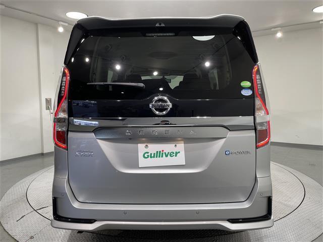 セレナ ｅ－パワー　ハイウェイスターＶ　純正ナビ　プロパイロット　衝突軽減ブレーキ　両側パワースライドドア　アラウンドビューモニター　ビルトインＥＴＣ　バックカメラ　コーナーセンサー　レーンキープアシスト　プッシュスタート　純正フロアマット（40枚目）