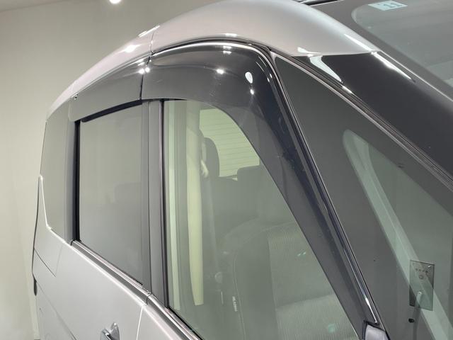 セレナ ｅ－パワー　ハイウェイスターＶ　純正ナビ　プロパイロット　衝突軽減ブレーキ　両側パワースライドドア　アラウンドビューモニター　ビルトインＥＴＣ　バックカメラ　コーナーセンサー　レーンキープアシスト　プッシュスタート　純正フロアマット（46枚目）