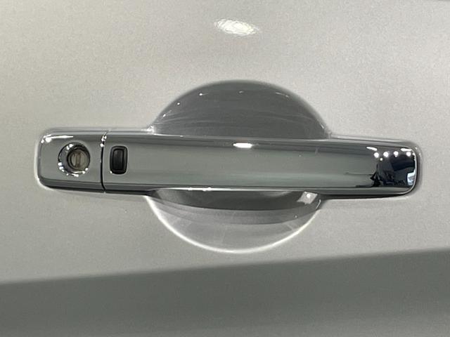 セレナ ｅ－パワー　ハイウェイスターＶ　純正ナビ　プロパイロット　衝突軽減ブレーキ　両側パワースライドドア　アラウンドビューモニター　ビルトインＥＴＣ　バックカメラ　コーナーセンサー　レーンキープアシスト　プッシュスタート　純正フロアマット（68枚目）