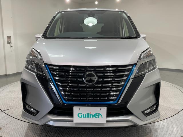 セレナ ｅ－パワー　ハイウェイスターＶ　純正ナビ　プロパイロット　衝突軽減ブレーキ　両側パワースライドドア　アラウンドビューモニター　ビルトインＥＴＣ　バックカメラ　コーナーセンサー　レーンキープアシスト　プッシュスタート　純正フロアマット（71枚目）