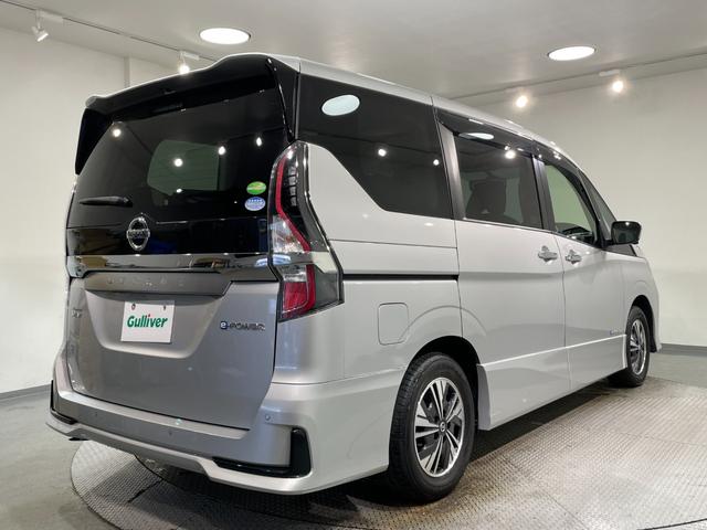 セレナ ｅ－パワー　ハイウェイスターＶ　純正ナビ　プロパイロット　衝突軽減ブレーキ　両側パワースライドドア　アラウンドビューモニター　ビルトインＥＴＣ　バックカメラ　コーナーセンサー　レーンキープアシスト　プッシュスタート　純正フロアマット（79枚目）