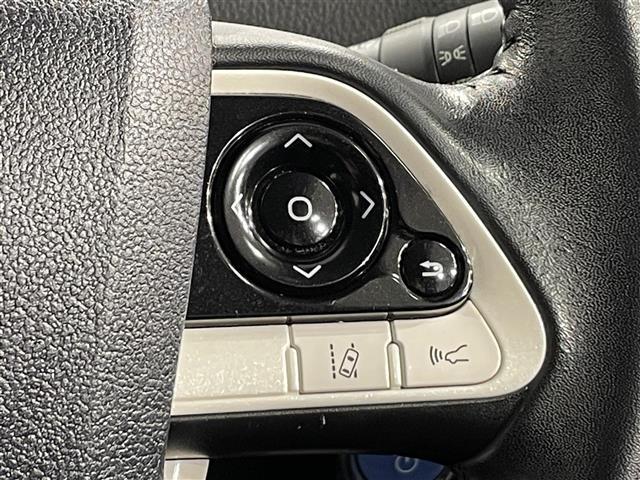 プリウス Ａツーリングセレクション　純正ナビ　衝突軽減ブレーキ　レーダークルーズコントロール　ビルトインＥＴＣ　バックカメラ　ドライブレコーダー　フルセグＴＶ　Ｂｌｕｅｔｏｏｔｈ　コーナーセンサー　レーンキープアシスト　純正フロアマット（5枚目）