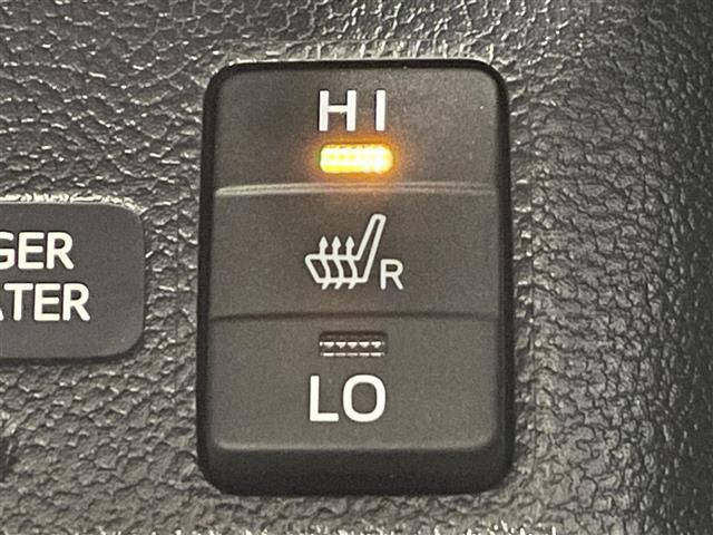 プリウス Ａツーリングセレクション　純正ナビ　衝突軽減ブレーキ　レーダークルーズコントロール　ビルトインＥＴＣ　バックカメラ　ドライブレコーダー　フルセグＴＶ　Ｂｌｕｅｔｏｏｔｈ　コーナーセンサー　レーンキープアシスト　純正フロアマット（30枚目）