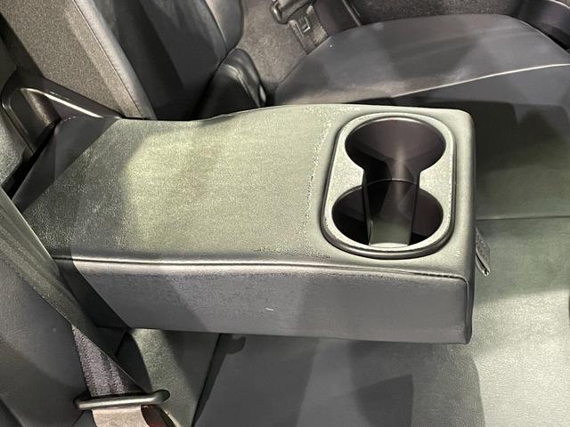 プリウス Ａツーリングセレクション　純正ナビ　衝突軽減ブレーキ　レーダークルーズコントロール　ビルトインＥＴＣ　バックカメラ　ドライブレコーダー　フルセグＴＶ　Ｂｌｕｅｔｏｏｔｈ　コーナーセンサー　レーンキープアシスト　純正フロアマット（38枚目）