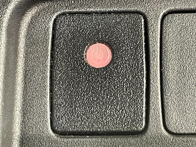 セレナ ｅ－パワー　ハイウェイスターＶ　純正１０インチナビ　プロパイロット　アラウンドビューモニター　フリップダウンモニター　両側パワースライドドア　ハンズフリーオートスライドドア　ハンドルヒーター　シートヒーター　電動パーキングブレーキ（34枚目）