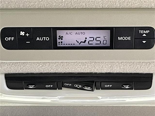 セレナ ｅ－パワー　ハイウェイスターＶ　純正１０インチナビ　プロパイロット　アラウンドビューモニター　フリップダウンモニター　両側パワースライドドア　ハンズフリーオートスライドドア　ハンドルヒーター　シートヒーター　電動パーキングブレーキ（41枚目）