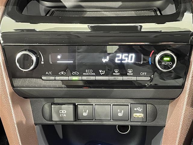 ヤリスクロス ハイブリッドＺ　純正８インチナビ　衝突軽減ブレーキ　レーダークルーズコントロール　クリアランスソナー　シートヒーター　ハーフレザー　ドライブレコーダー　ビルトインＥＴＣ　バックカメラ　Ｂｌｕｅｔｏｏｔｈ　ＬＥＤヘッド（30枚目）