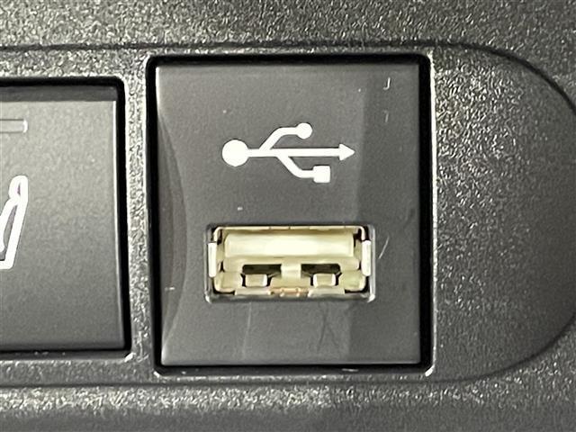 ヤリスクロス ハイブリッドＺ　純正８インチナビ　衝突軽減ブレーキ　レーダークルーズコントロール　クリアランスソナー　シートヒーター　ハーフレザー　ドライブレコーダー　ビルトインＥＴＣ　バックカメラ　Ｂｌｕｅｔｏｏｔｈ　ＬＥＤヘッド（33枚目）