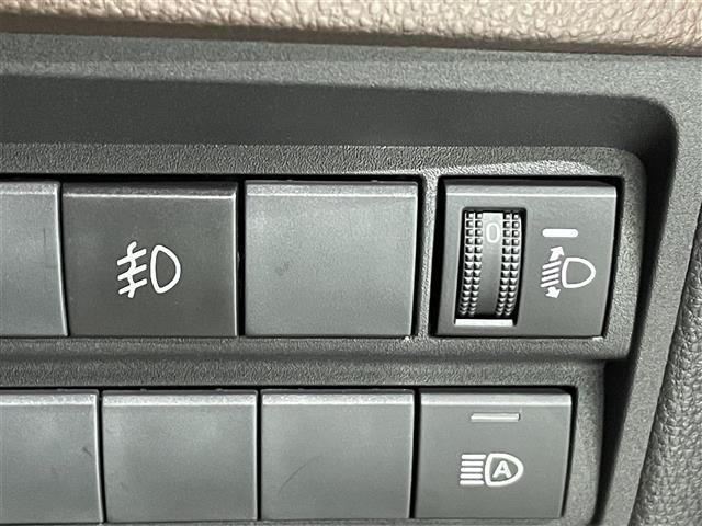 ヤリスクロス ハイブリッドＺ　純正８インチナビ　衝突軽減ブレーキ　レーダークルーズコントロール　クリアランスソナー　シートヒーター　ハーフレザー　ドライブレコーダー　ビルトインＥＴＣ　バックカメラ　Ｂｌｕｅｔｏｏｔｈ　ＬＥＤヘッド（37枚目）