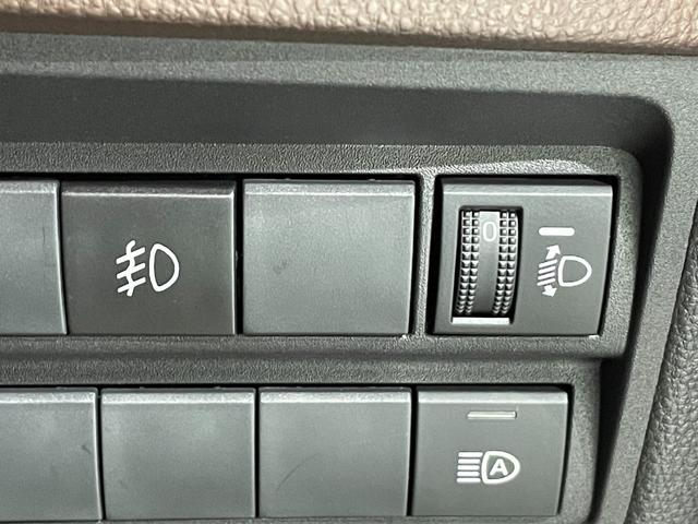 ヤリスクロス ハイブリッドＺ　純正８インチナビ　衝突軽減ブレーキ　レーダークルーズコントロール　クリアランスソナー　シートヒーター　ハーフレザー　ドライブレコーダー　ビルトインＥＴＣ　バックカメラ　Ｂｌｕｅｔｏｏｔｈ　ＬＥＤヘッド（38枚目）