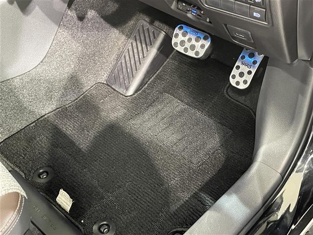 ヤリスクロス ハイブリッドＺ　純正８インチナビ　衝突軽減ブレーキ　レーダークルーズコントロール　クリアランスソナー　シートヒーター　ハーフレザー　ドライブレコーダー　ビルトインＥＴＣ　バックカメラ　Ｂｌｕｅｔｏｏｔｈ　ＬＥＤヘッド（45枚目）