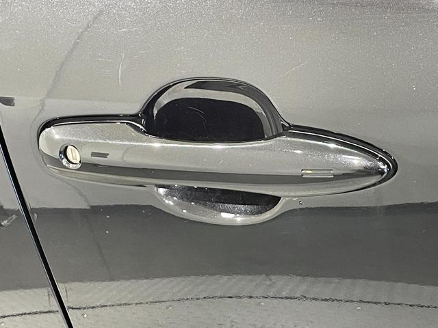 ヤリスクロス ハイブリッドＺ　純正８インチナビ　衝突軽減ブレーキ　レーダークルーズコントロール　クリアランスソナー　シートヒーター　ハーフレザー　ドライブレコーダー　ビルトインＥＴＣ　バックカメラ　Ｂｌｕｅｔｏｏｔｈ　ＬＥＤヘッド（50枚目）