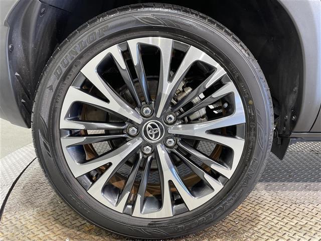 ヤリスクロス ハイブリッドＺ　純正８インチナビ　衝突軽減ブレーキ　レーダークルーズコントロール　クリアランスソナー　シートヒーター　ハーフレザー　ドライブレコーダー　ビルトインＥＴＣ　バックカメラ　Ｂｌｕｅｔｏｏｔｈ　ＬＥＤヘッド（55枚目）