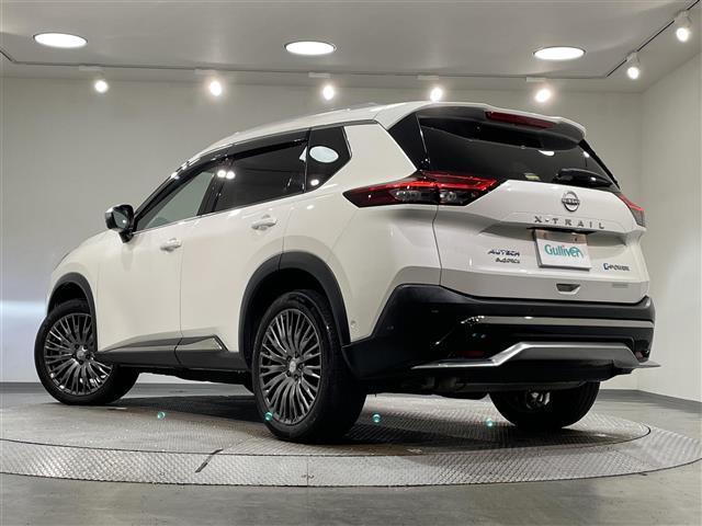 エクストレイル オーテック　ｅ－４ＯＲＣＥ　アドバンスドパッケージ　純正１２．３インチナビ　プロパイロット　衝突軽減ブレーキ　アラウンドビューモニター　１００Ｖ電源　ビルトインＥＴＣ２．０　シートヒーター　ＬＥＤヘッドライト　ドライブレコーダー　デジタルインナーミラー（21枚目）