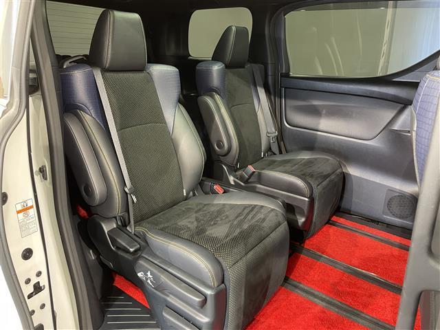 ヴェルファイア ２．５Ｚ　Ａエディション　ゴールデンアイズ　ＢＩＧＸ１１インチナビ　ツインムーンルーフ　寒冷地仕様　衝突軽減ブレーキ　レーダークルーズコントロール　両側電動スライドドア　ＡＣ１００Ｖ　電動バックドア　ＥＴＣ　バックカメラ　ＬＥＤヘッドライト（14枚目）