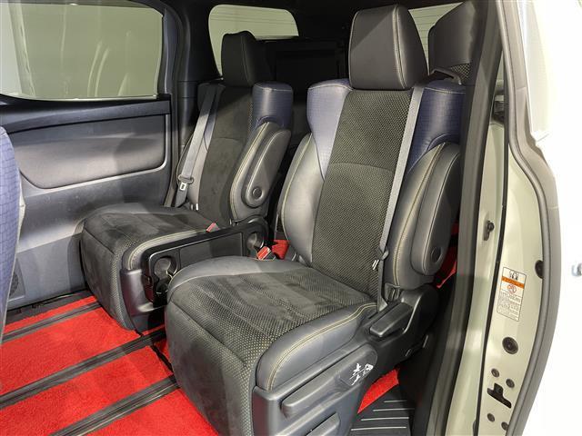 ヴェルファイア ２．５Ｚ　Ａエディション　ゴールデンアイズ　ＢＩＧＸ１１インチナビ　ツインムーンルーフ　寒冷地仕様　衝突軽減ブレーキ　レーダークルーズコントロール　両側電動スライドドア　ＡＣ１００Ｖ　電動バックドア　ＥＴＣ　バックカメラ　ＬＥＤヘッドライト（35枚目）