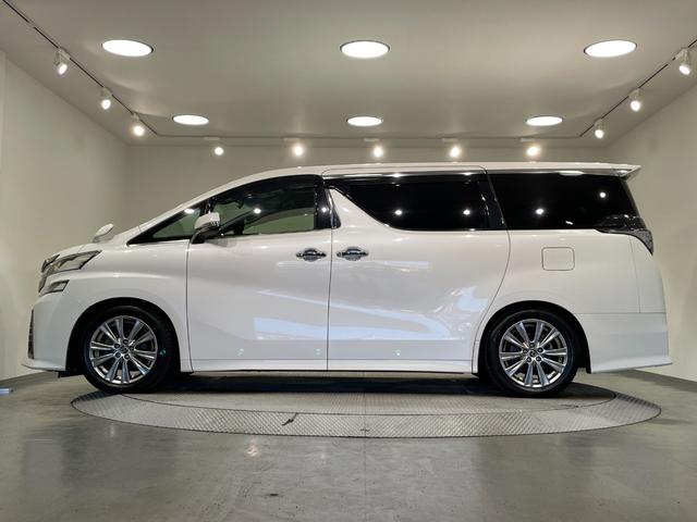 ヴェルファイア ２．５Ｚ　Ａエディション　ゴールデンアイズ　ＢＩＧＸ１１インチナビ　ツインムーンルーフ　寒冷地仕様　衝突軽減ブレーキ　レーダークルーズコントロール　両側電動スライドドア　ＡＣ１００Ｖ　電動バックドア　ＥＴＣ　バックカメラ　ＬＥＤヘッドライト（73枚目）